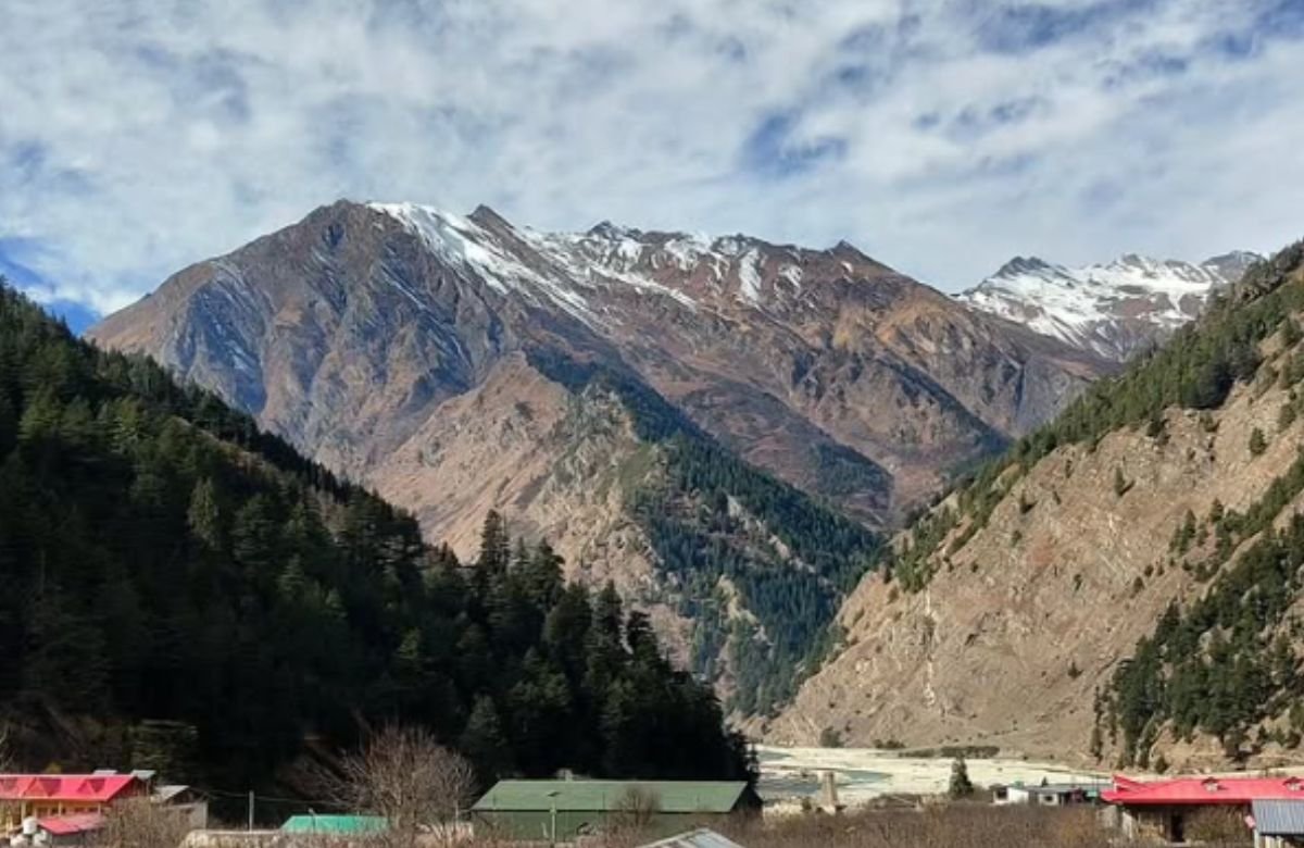 Harshil Winter Yatra by Helicopter: 3 Days Spiritual Snow Tour