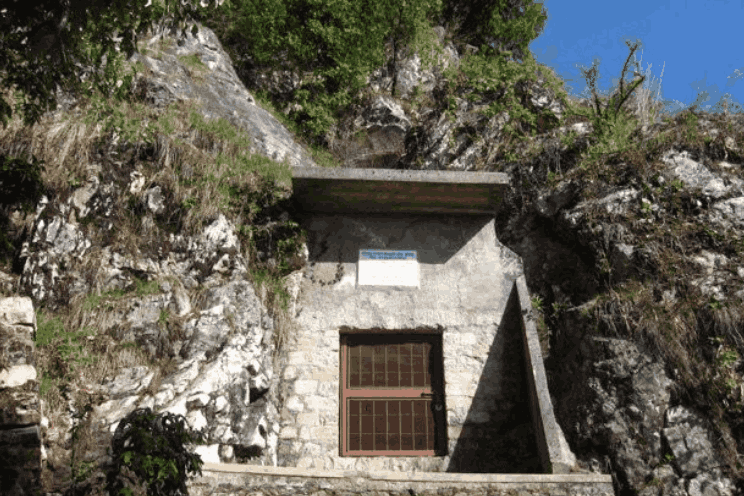 Mahavatar Babaji Cave near Adi Kailash