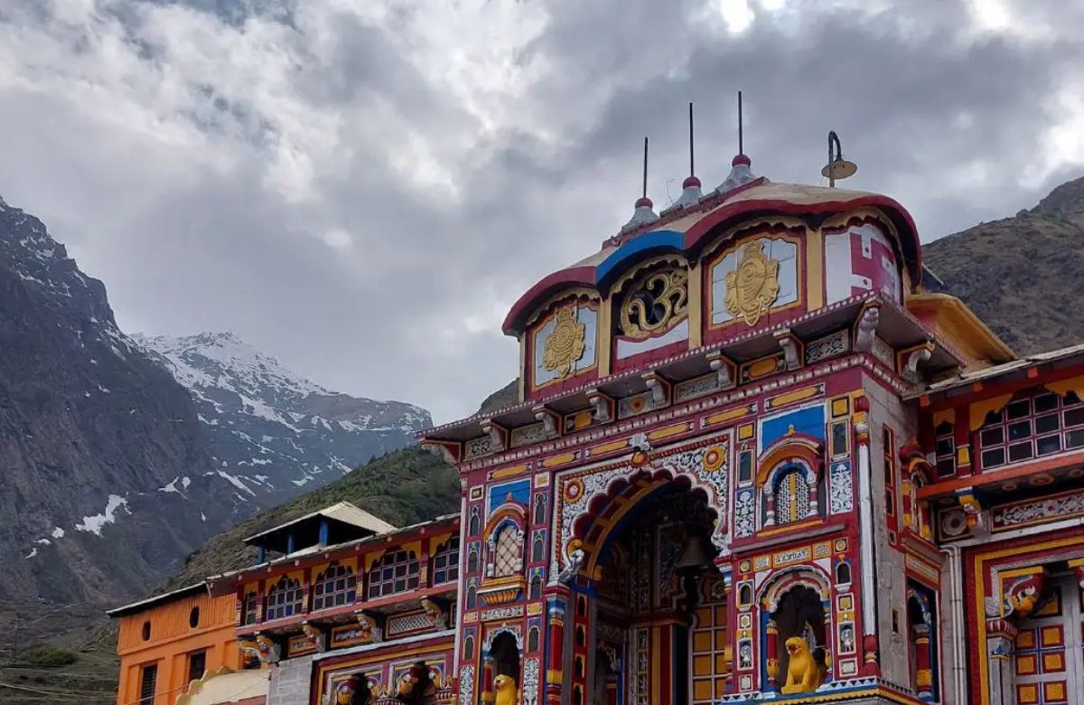 Do dham (Kedarnath and Badrinath) tour package