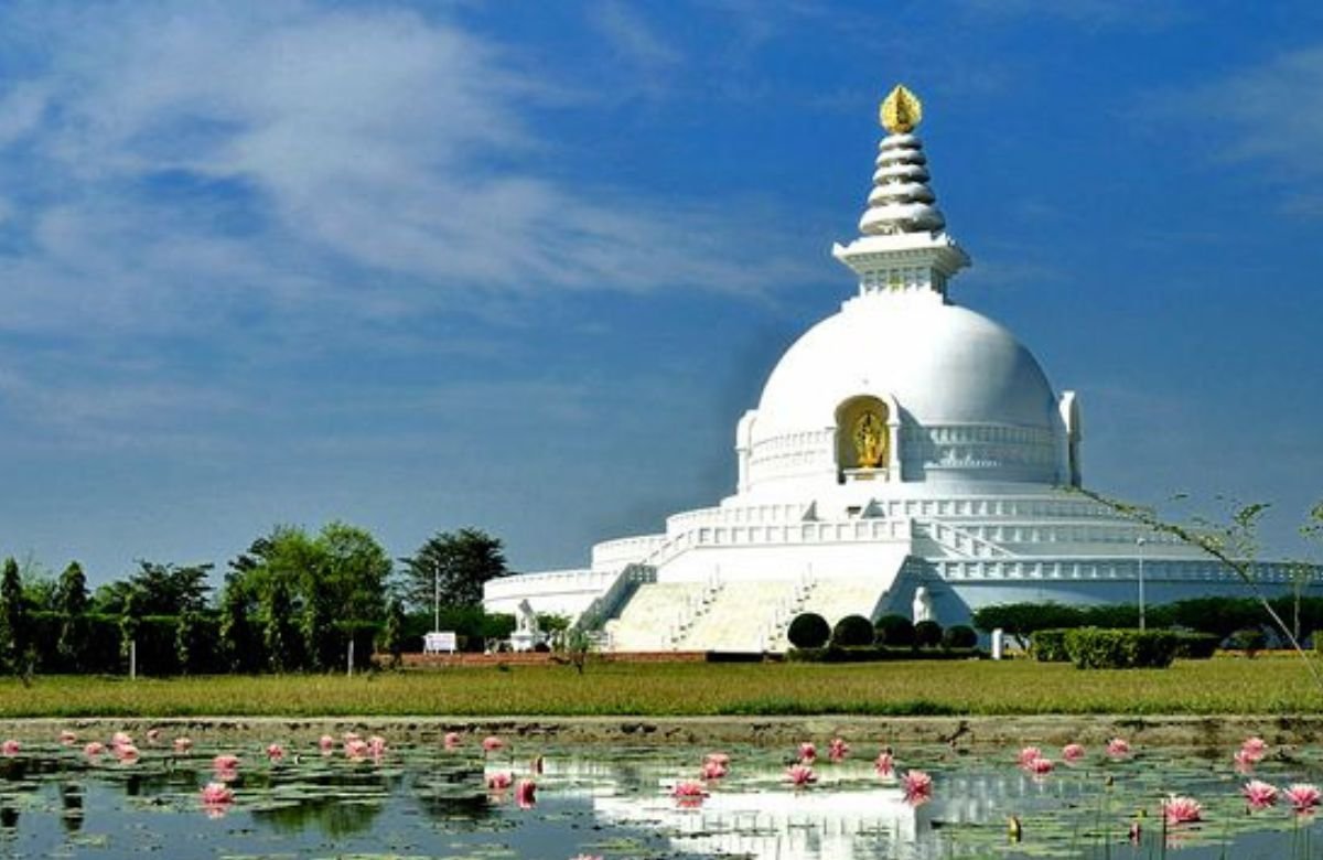 Kathmandu, Pokhara, Chitwan and Lumbini Tour from Gorakhpur